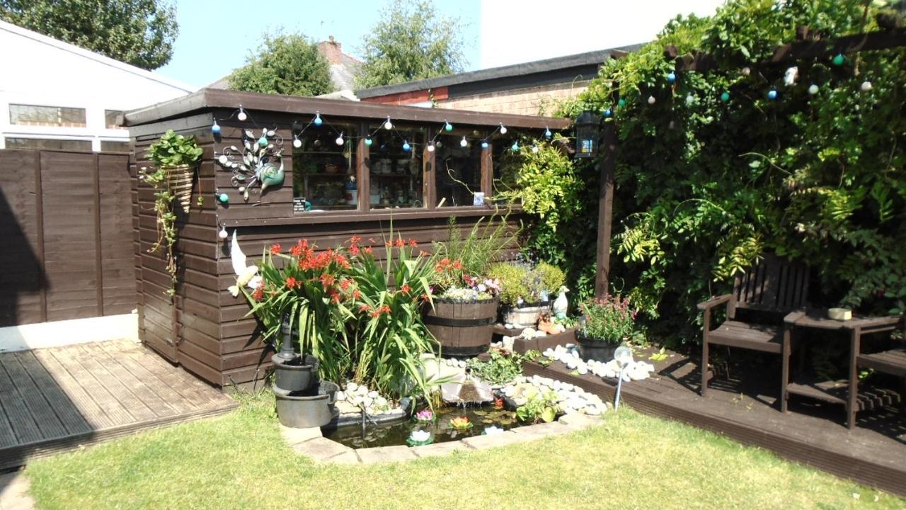 Tea In Liverpool - Private - Quiet - Ground Floor - En-Suite - Walk-In-Shower 外观 照片
